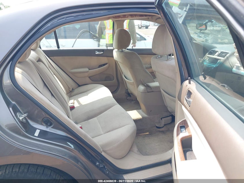 2007 HONDA ACCORD VIN: 1HGCM56727A053632
