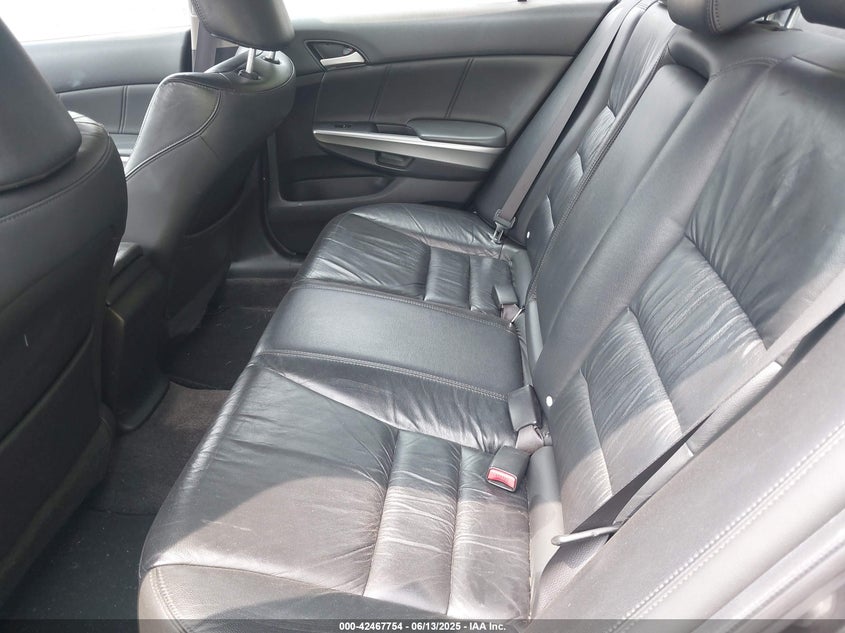 2008 HONDA ACCORD VIN: 1HGCP36858A014264