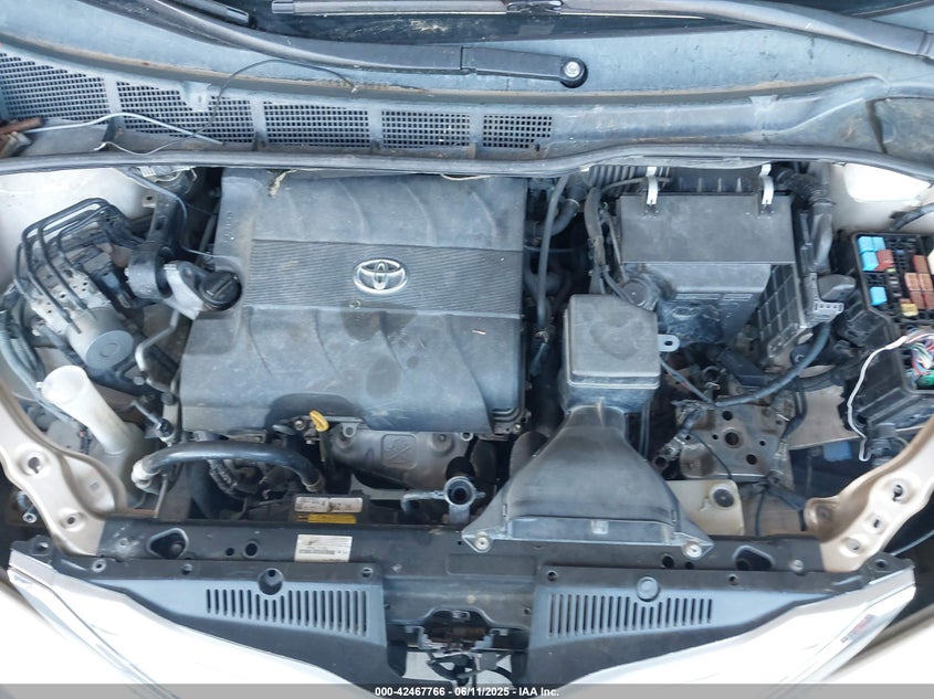 2011 Toyota Sienna Le V6 VIN: 5TDKK3DC3BS131173 Lot: 42467766