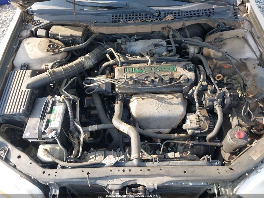 2000 Honda Accord 2.3 Se VIN: 1HGCG6698YA107838 Lot: 42468200