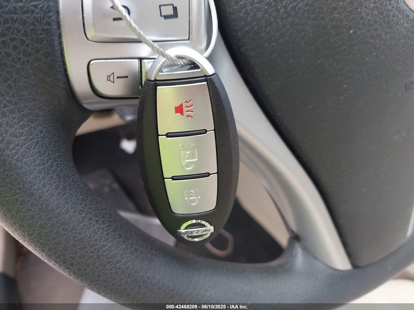 2016 NISSAN ROGUE SV - KNMAT2MT5GP706426