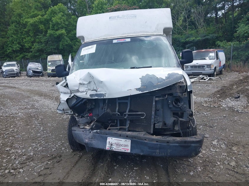 2010 Chevrolet Express Cutaway Work Van VIN: 1GB3G2AA5A1117830 Lot: 42468487