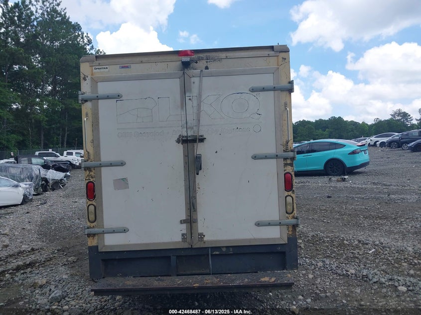 2010 Chevrolet Express Cutaway Work Van VIN: 1GB3G2AA5A1117830 Lot: 42468487