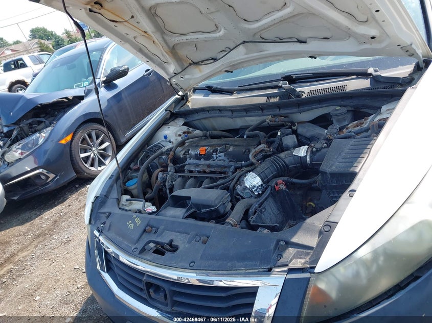 2008 Honda Accord VIN: 1HGC026418A057930 Lot: 42469467