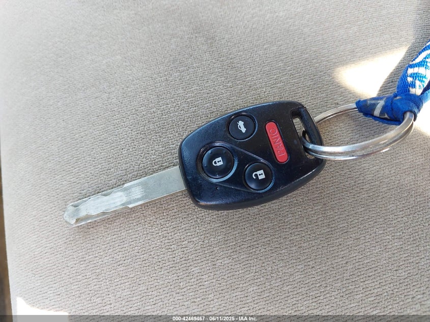 2008 Honda Accord VIN: 1HGC026418A057930 Lot: 42469467