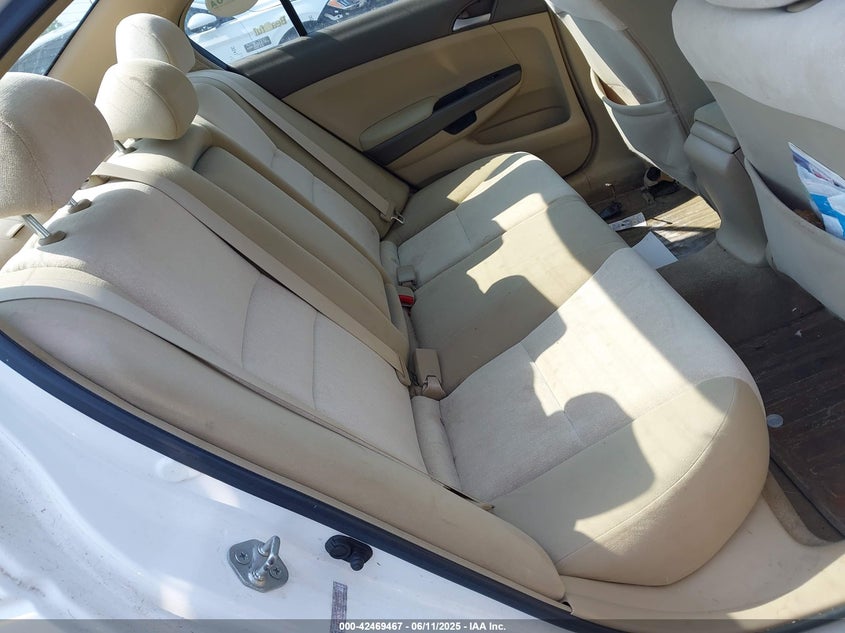 2008 Honda Accord VIN: 1HGC026418A057930 Lot: 42469467