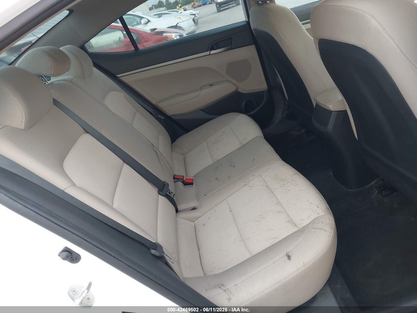 2018 HYUNDAI ELANTRA SE - 5NPD74LF1JH248315