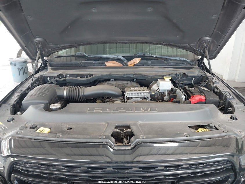 2021 RAM 1500 LIMITED  4X4 5'7 BOX - 1C6SRFHTXMN536566
