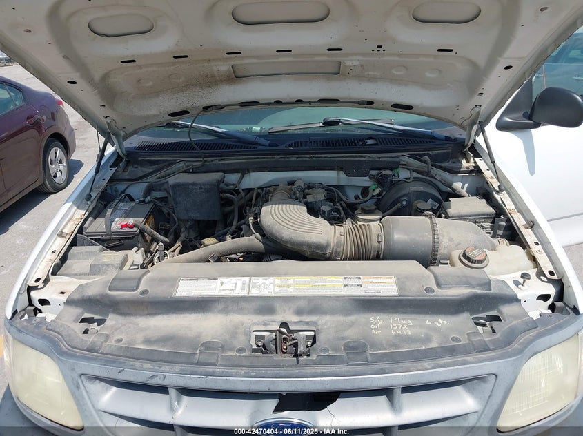 1998 Ford F-250 Lariat/Standard/Xl/Xlt VIN: 1FTPF2762WKC16156 Lot: 42470404