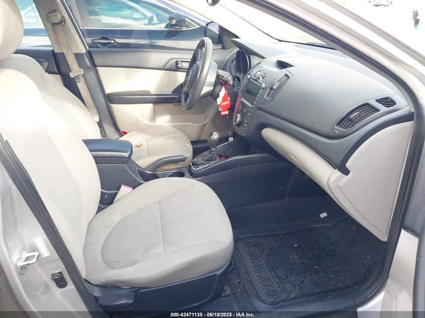 2011 KIA FORTE VIN: KNAFU4A24B5354192