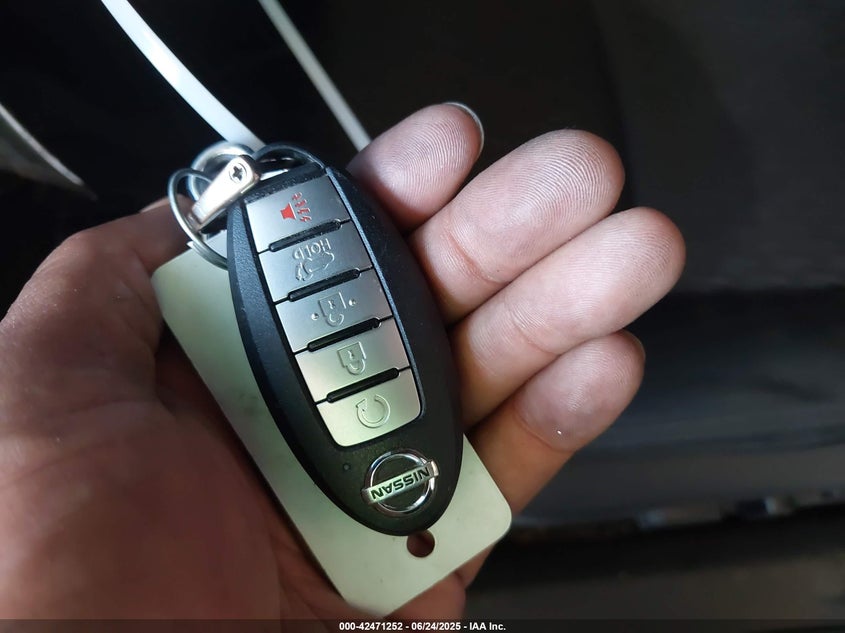 2019 NISSAN ROGUE S/SV - JN8AT2MV0KW399574