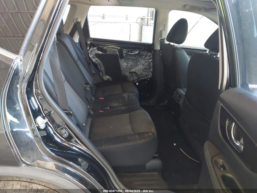 2019 NISSAN ROGUE S/SV - JN8AT2MV0KW399574