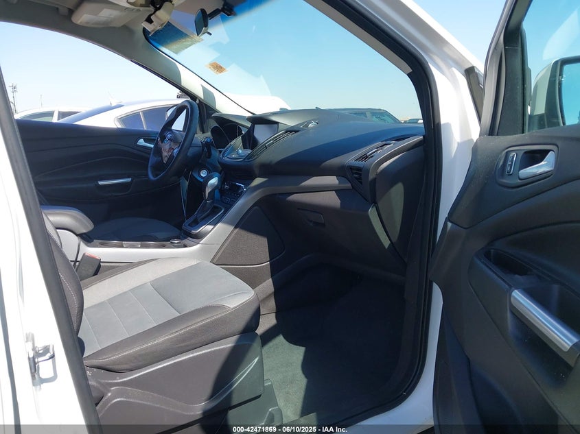 2013 FORD ESCAPE VIN: 1FMCU0GX9DUB83638