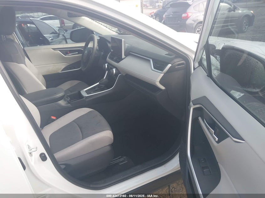 2024 TOYOTA RAV4 XLE - 2T3W1RFV3RC265116