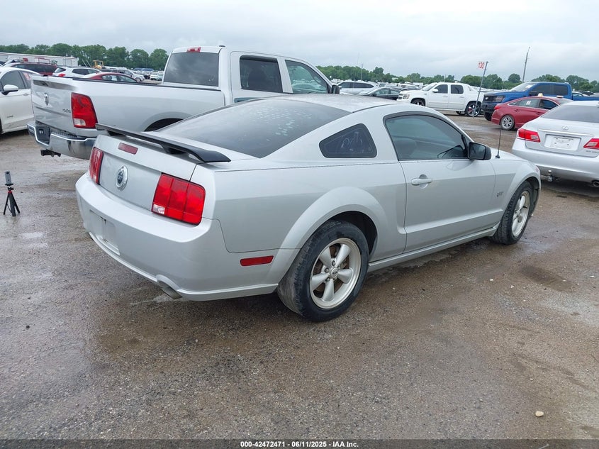 2007 FORD MUSTANG VIN: 1ZVFT82H175204805