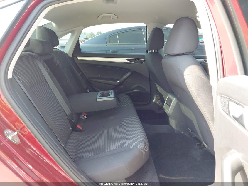 2016 VOLKSWAGEN PASSAT 1.8T S - 1VWAS7A30GC013644