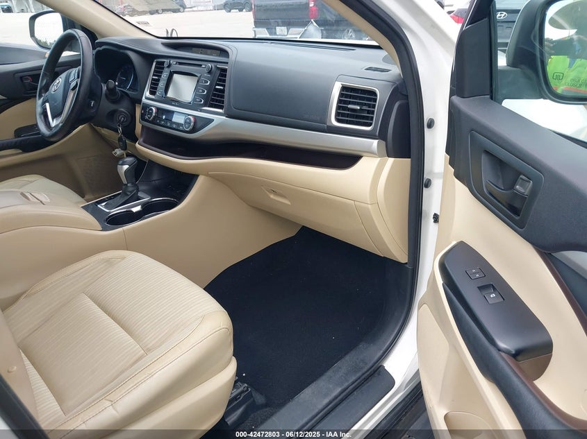 2015 TOYOTA HIGHLANDER LE PLUS V6 - 5TDBKRFH5FS148168