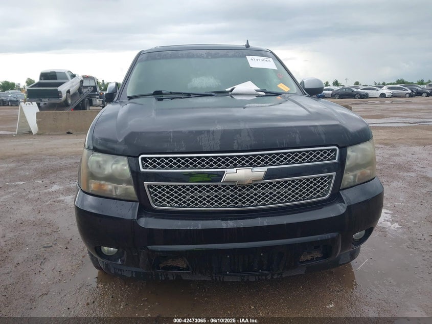 2011 CHEVROLET SUBURBAN 1500 VIN: 1GNSCKE02BR370652