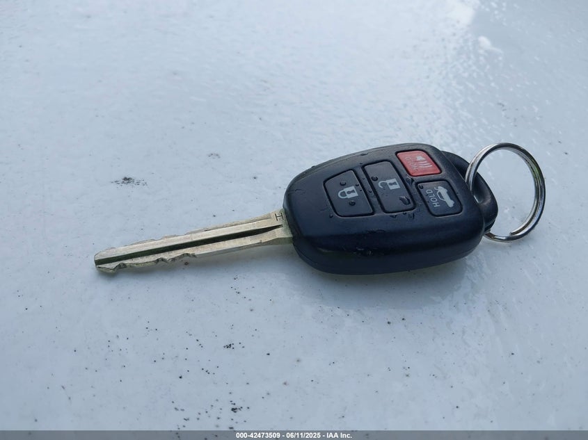 2015 TOYOTA COROLLA VIN: 2T1BURHE6FC351530