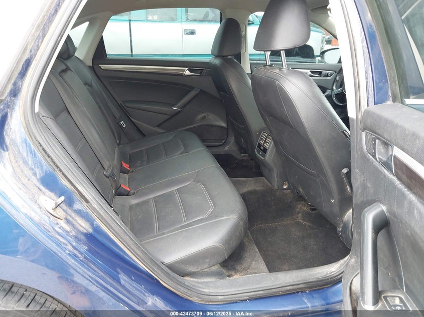 2017 VOLKSWAGEN PASSAT 1.8T SE - 1VWBT7A31HC000694