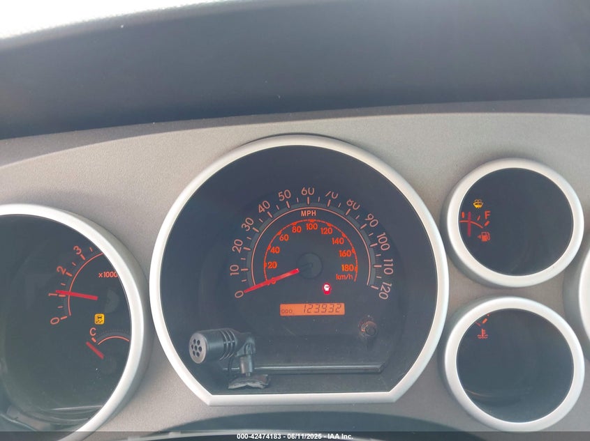 2010 TOYOTA TUNDRA VIN: 5TFUY5F1XAX143098