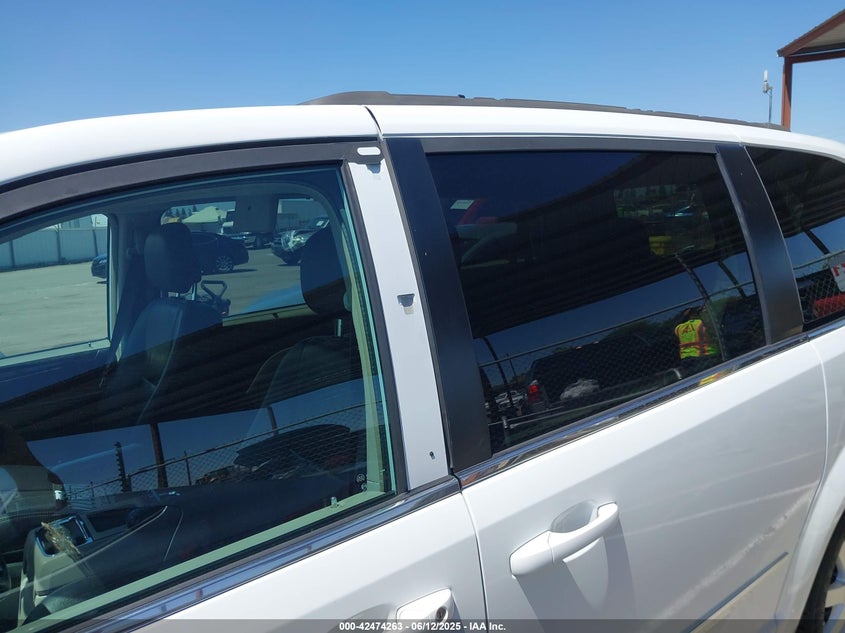 2015 CHRYSLER TOWN & COUNTRY TOURING - 2C4RC1BG9FR563111