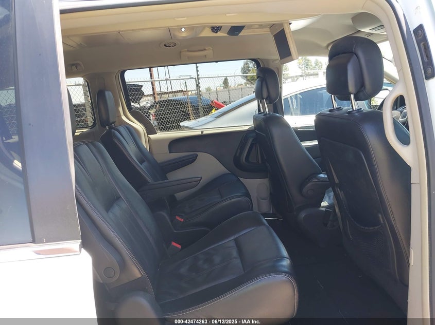 2015 CHRYSLER TOWN & COUNTRY TOURING - 2C4RC1BG9FR563111