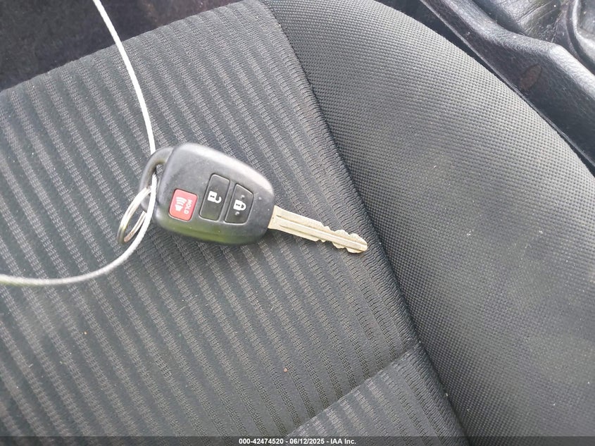 2016 TOYOTA RAV4 LE - 2T3BFREV0GW432836