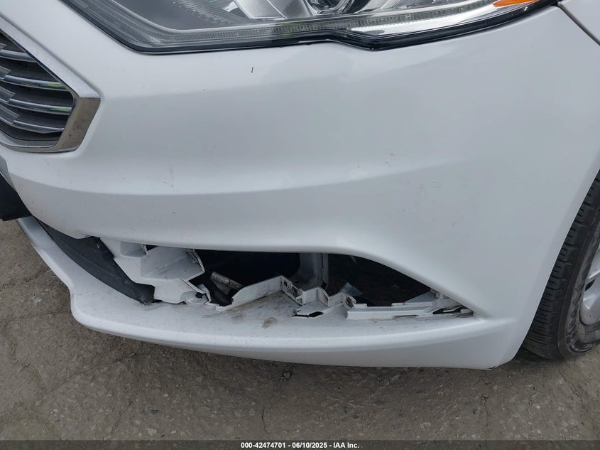 2018 FORD FUSION HYBRID VIN: 3FA6P0LU1JR221649