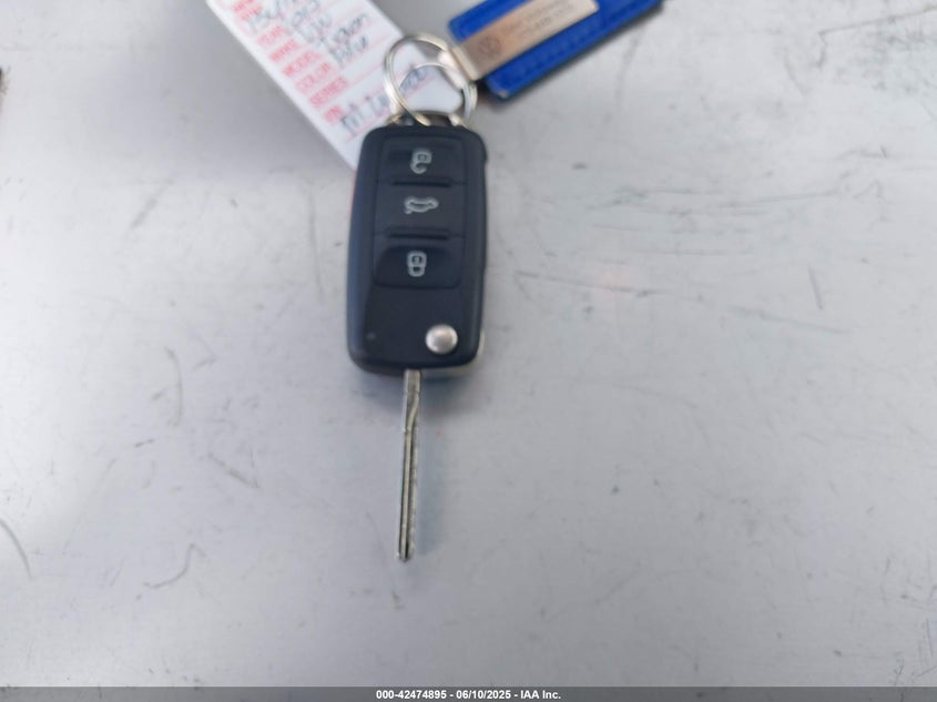 2017 VOLKSWAGEN TIGUAN 2.0T S - WVGAV7AX7HW510957