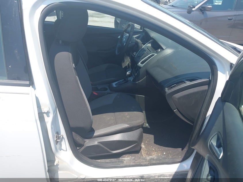 2014 FORD FOCUS VIN: 1FADP3F22EL166507