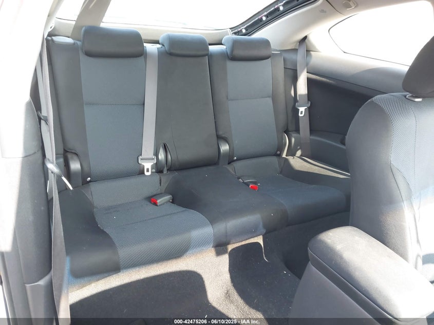 2007 TOYOTA SCION TC VIN: JTKDE167X70184220