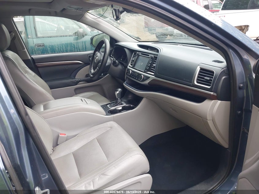 2015 TOYOTA HIGHLANDER VIN: 5TDDKRFH6FS123286