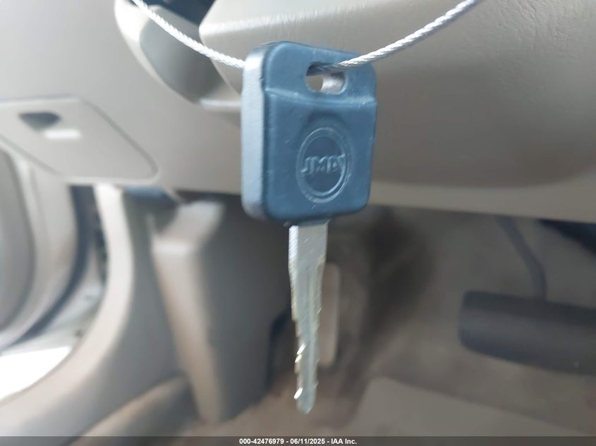 2000 Nissan Maxima Gle/Gxe/Se VIN: JN1CA31D2YT740904 Lot: 42476979