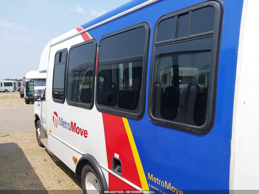 2018 Ford E-350 Cutaway VIN: 1FDEE3FS5JDC33167 Lot: 42477420