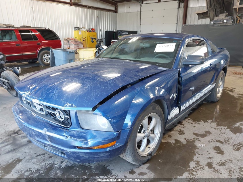 2009 FORD MUSTANG VIN: 1ZVHT80N595135556
