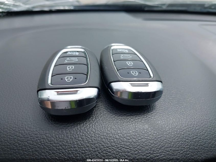 2019 HYUNDAI KONA SEL - KM8K22AA1KU396050