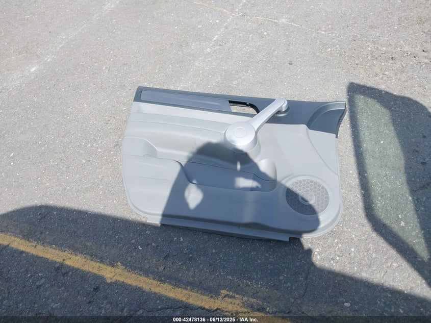 2007 Honda Cr-V Lx VIN: JHLRE38377C030570 Lot: 42478136