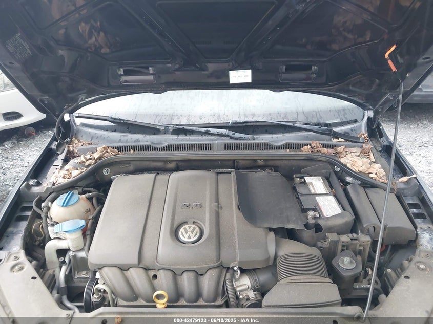 2011 Volkswagen Jetta 2.5L Sel VIN: 3VWLX7AJ0BM324748 Lot: 42479123