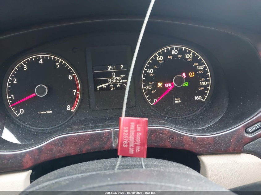 2011 Volkswagen Jetta 2.5L Sel VIN: 3VWLX7AJ0BM324748 Lot: 42479123