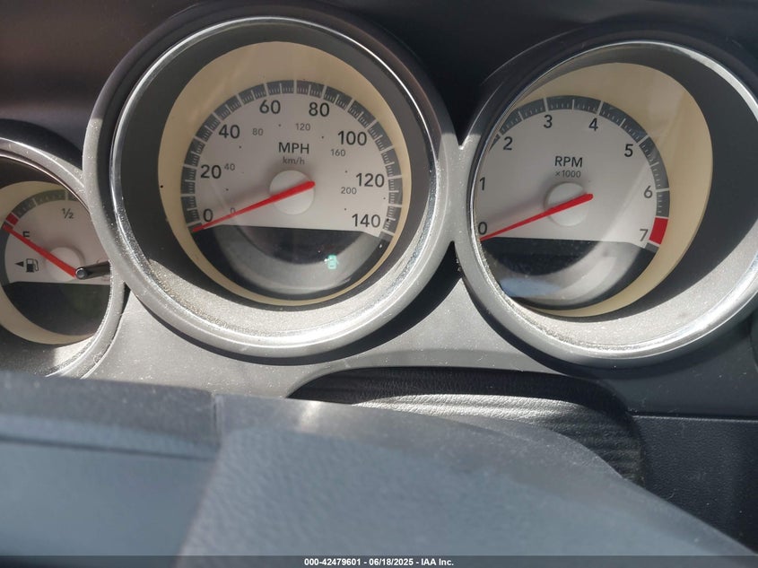 2009 DODGE CHALLENGER VIN: 2B3LJ44V89H599733