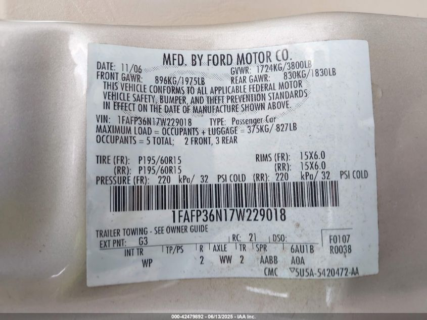 2007 Ford Focus Se/Ses VIN: 1FAFP36N17W229018 Lot: 42479892