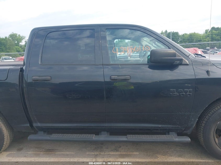 2017 RAM 1500 EXPRESS  4X4 5'7 BOX - 1C6RR7KTXHS517293