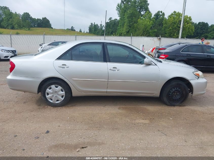2004 Toyota Camry Le VIN: 4T1BE32K54U858228 Lot: 42480707
