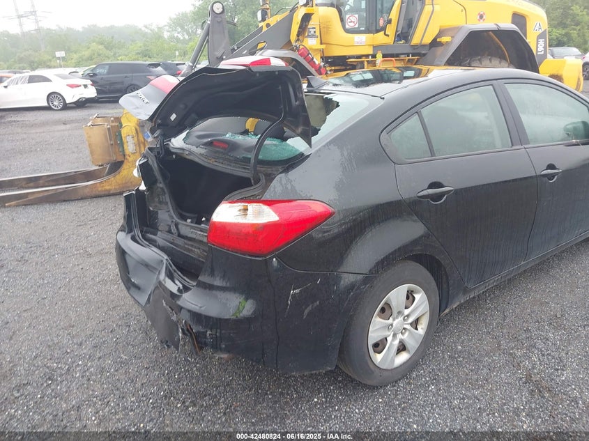 2016 KIA FORTE LX - KNAFK4A65G5475085