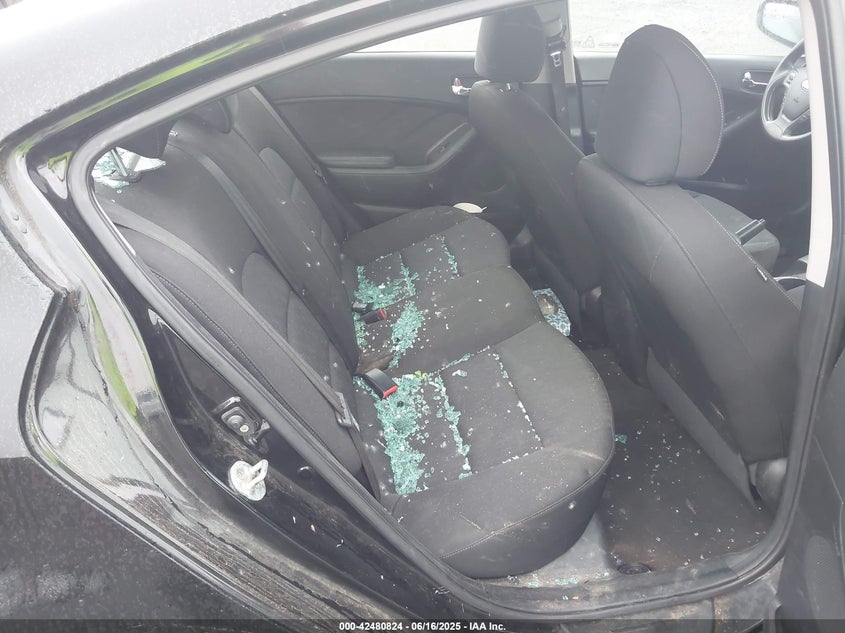 2016 KIA FORTE LX - KNAFK4A65G5475085