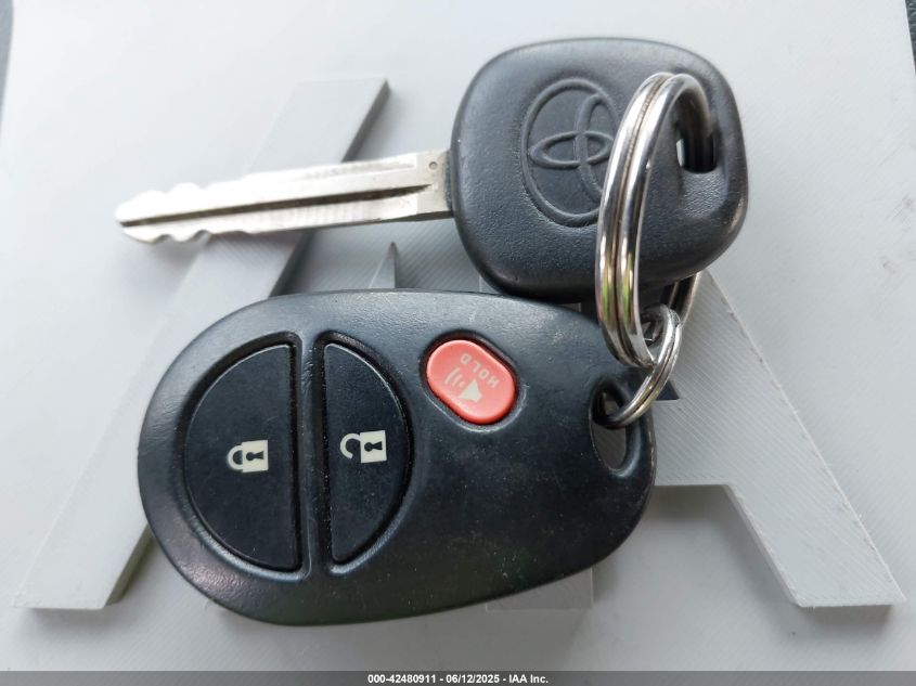 2008 Toyota Tundra Sr5 5.7L V8 VIN: 5TBDV54198S518287 Lot: 42480911