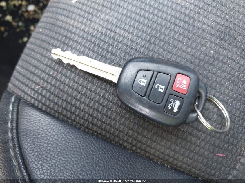 2015 TOYOTA COROLLA VIN: 2T1BURHE2FC336281