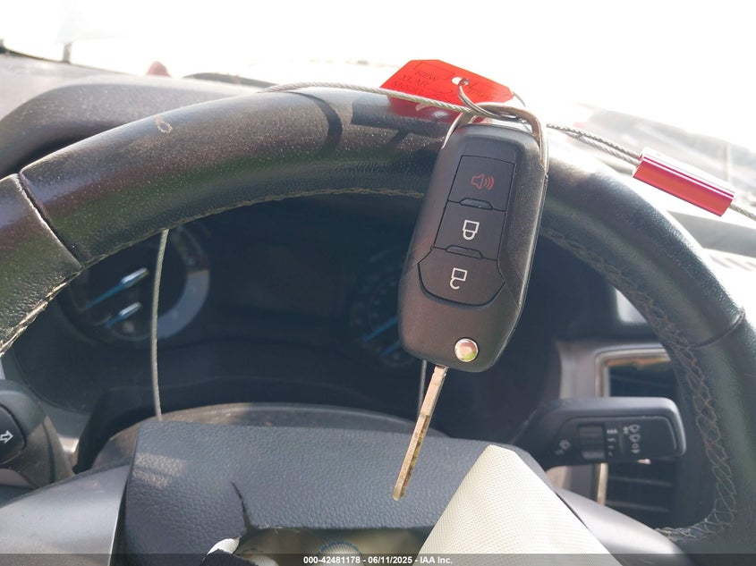 VIN 1FTER4FH6MLD47501 2021 FORD RANGER XLT