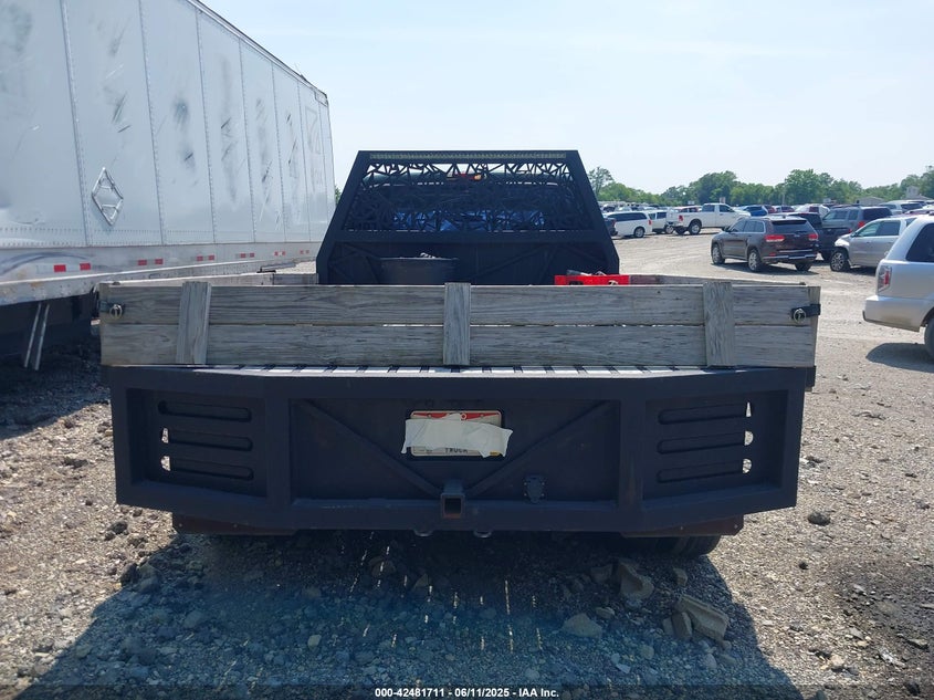 1999 Ford F-350 Lariat/Xl/Xlt VIN: 1FTWW32S2XED32740 Lot: 42481711